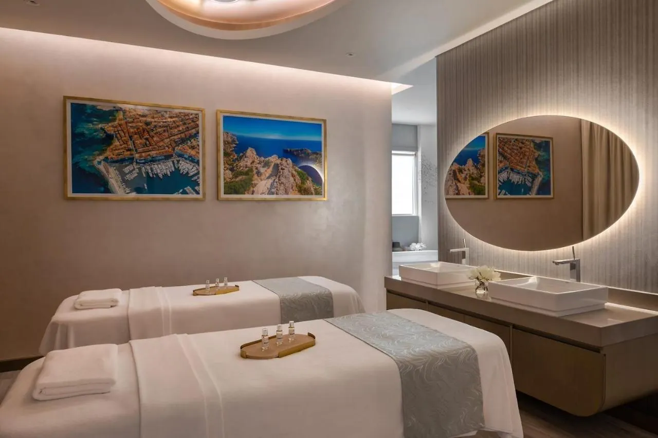 Paramount Hotel Midtown Dubaj 5*,