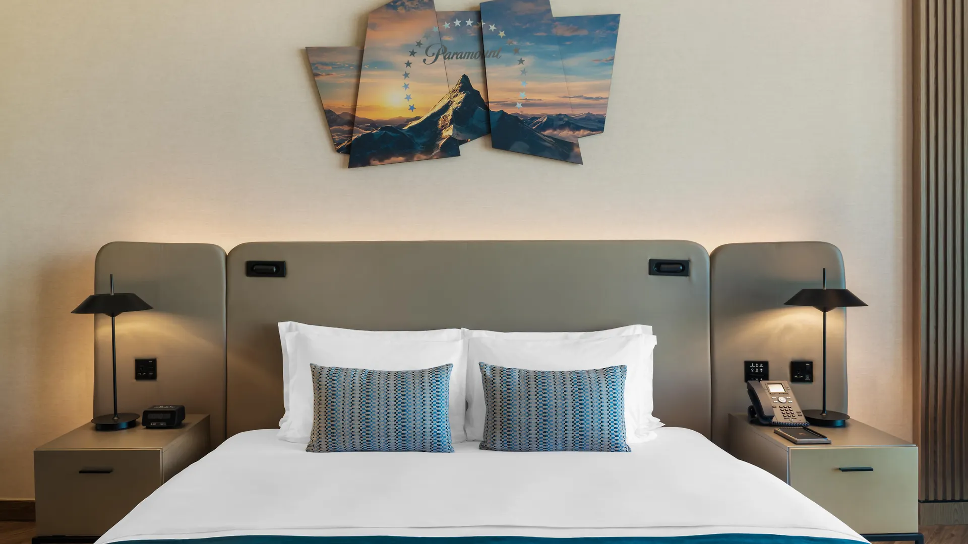 *****  Paramount Hotel Midtown Dubaj Spojené arabské emiráty