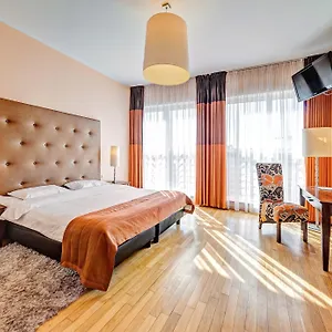Don Prestige 4* Poznań